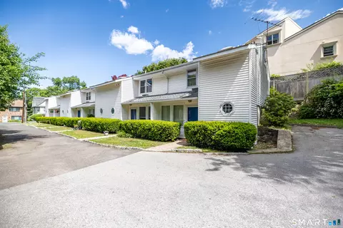 45 Highview Ave #5, Stamford, CT 06907