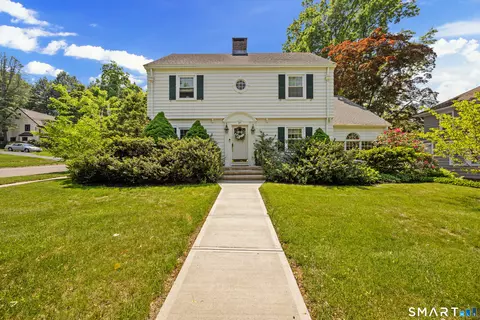 37 Ridgewood Ave, North Haven, CT 06473