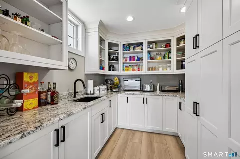 Kitchen - 99 Shore Rd, Clinton, CT 06413 photo 5 of 5