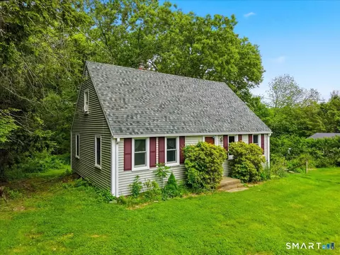 48 Maple Rd, Mansfield, CT 06268