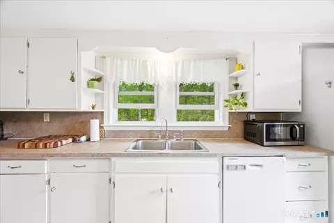 Kitchen - 48 Maple Rd, Mansfield, CT 06268 photo 3 of 3