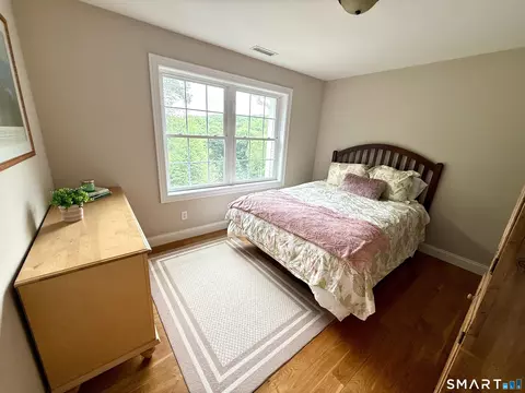 Bedroom - 46 Hoseye Coach Rd, Newtown, CT 06470 photo 4 of 6