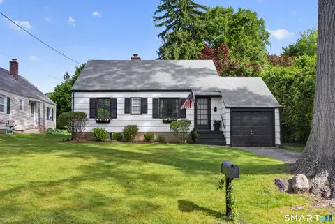 68 Old Elm Rd, Fairfield, CT 06825