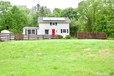 259 Peck Hill Rd, Woodbridge, CT 06525