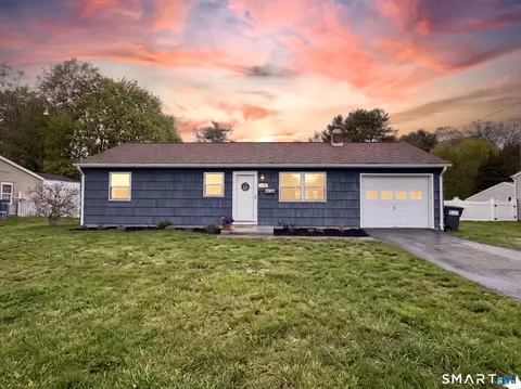 145 Indian Field Rd, Groton, CT 06340