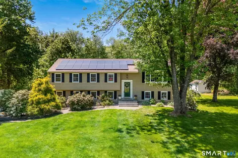 7 Banbury Rd, Simsbury, CT 06092