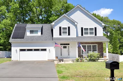20 Miller Ter, Windsor Locks, CT 06096