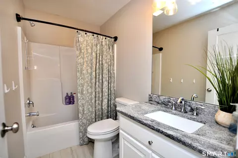 Bath - 20 Miller Ter, Windsor Locks, CT 06096 photo 2 of 2