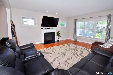 Living - 20 Miller Ter, Windsor Locks, CT 06096 photo 2 of 2