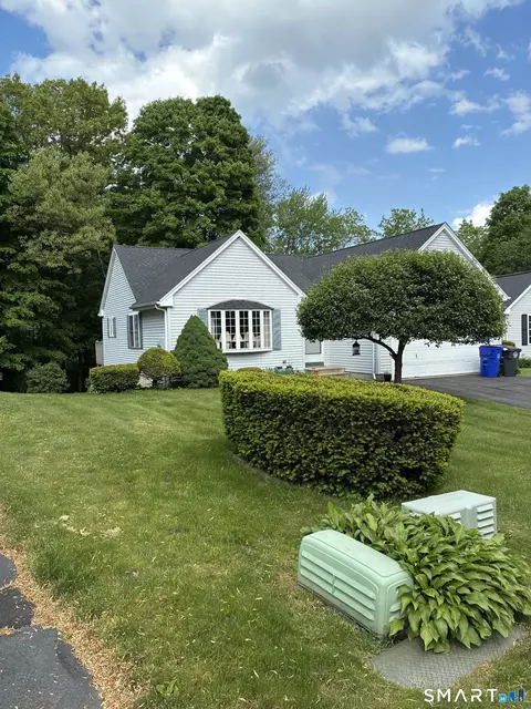 42 Pondside Ln, Torrington, CT 06790