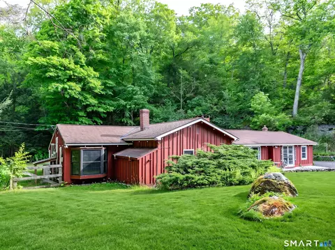 94 Judds Bridge Rd, Roxbury, CT 06783