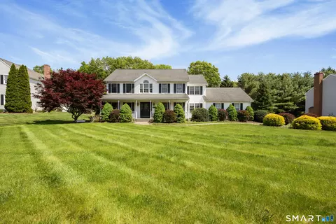 55 Brandywine Pl, Southington, CT 06489