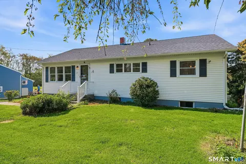 21 Tower Ave, Groton, CT 06340