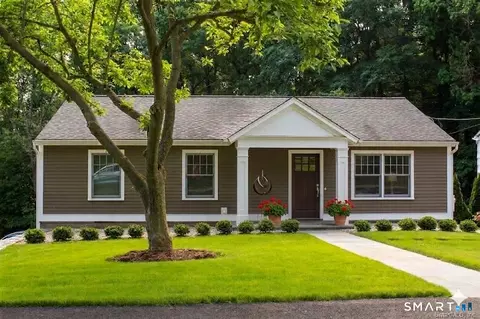 5 Possum Cir, Norwalk, CT 06853