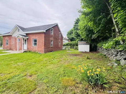 23 Tiffany St, Brooklyn, CT 06234
