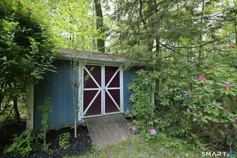 Exterior - 35 Deer Spring Rd, Redding, CT 06896 photo 15 of 16