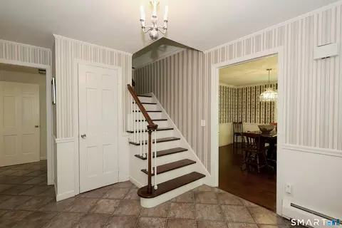 Entry Way - 35 Deer Spring Rd, Redding, CT 06896 photo 2 of 4