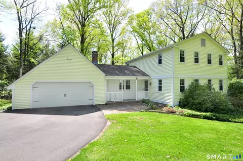 11 Round Hill Rd, Granby, CT 06035