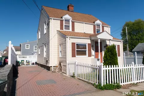 1184 Lindley St, Bridgeport, CT 06606