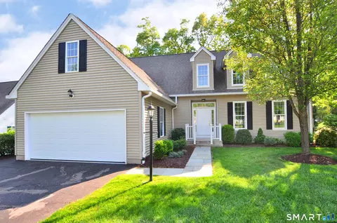 18 Cavendish Pl #18, Avon, CT 06001