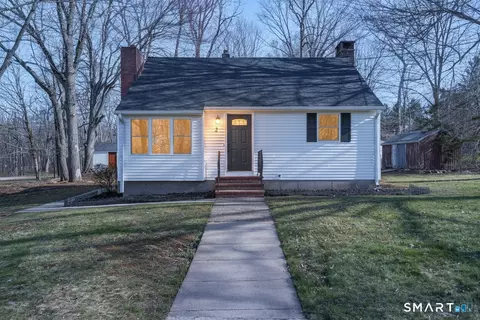 2 Burr Hill Ter, North Branford, CT 06471