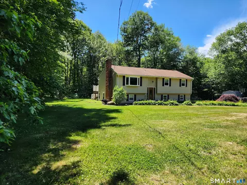 45 Nepaug Rd, Burlington, CT 06013