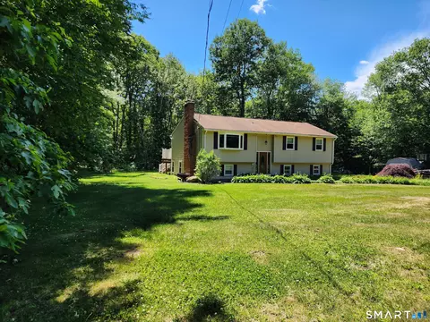 45 Nepaug Rd, Burlington, CT 06013