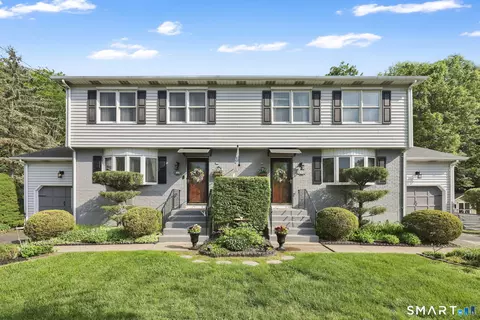 62 Longo Dr, Southington, CT 06489
