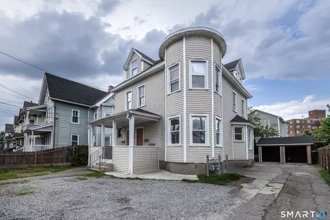 46 Sanford Ave, Bridgeport, CT 06604