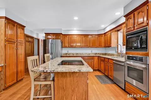 Kitchen - 494 Nonnewaug Rd, Bethlehem, CT 06751 photo 1 of 2