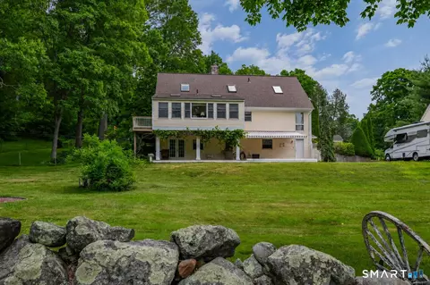 Exterior - 494 Nonnewaug Rd, Bethlehem, CT 06751 photo 3 of 12