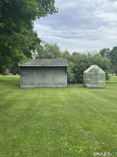 Exterior - 494 Nonnewaug Rd, Bethlehem, CT 06751 photo 7 of 12