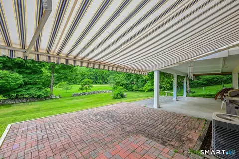 Exterior - 494 Nonnewaug Rd, Bethlehem, CT 06751 photo 4 of 12