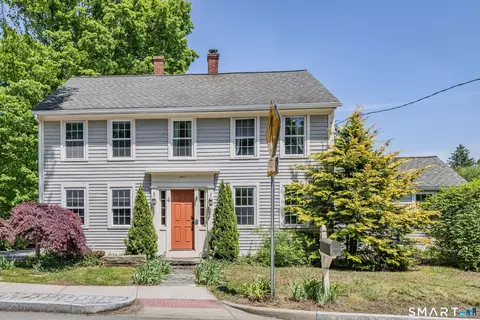 4 Tolland Grn, Tolland, CT 06084