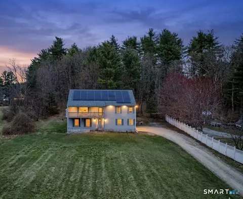 83 Dodge Rd, Woodstock, CT 06281