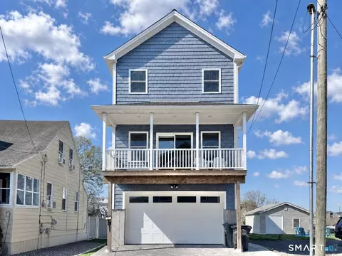 22 Blair St, Milford, CT 06460