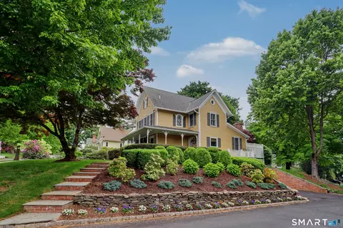 36 Catoonah St #18, Ridgefield, CT 06877