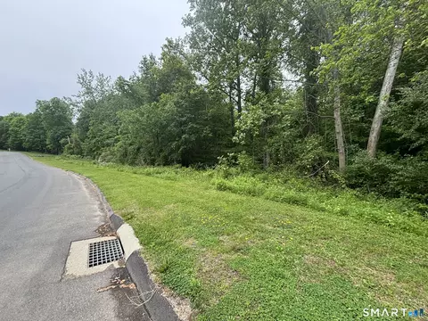 7 Holley Ln, Prospect, CT 06712 photo 6