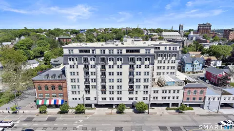 461 Bank St #706, New London, CT 06320