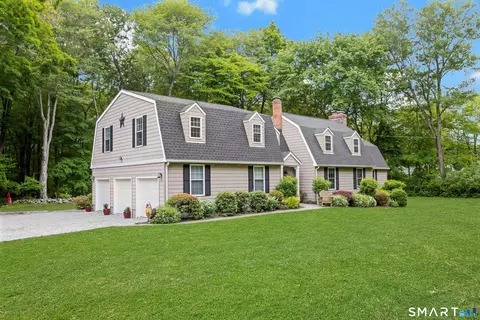 1488 Sturges Hwy, Fairfield, CT 06824