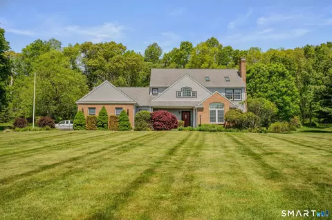 50 Emerald Glen Ln, Salem, CT 06420