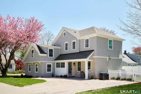 26 Bassett Ln, Madison, CT 06443