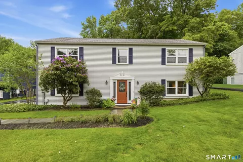 32 Whippoorwill Rd, Bethel, CT 06801