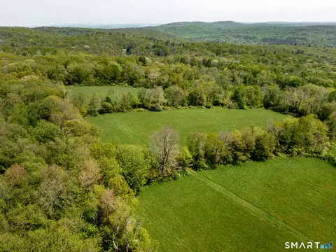 215 Melius Rd # B, Warren, CT 06754