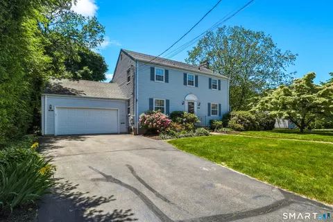 83 Mulberry Hl, Hamden, CT 06517