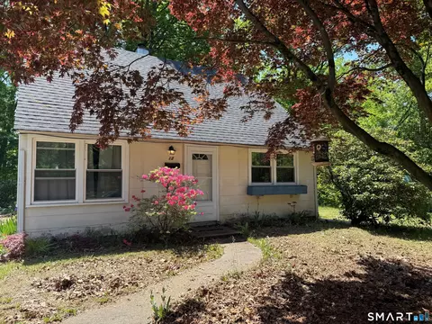 12 Ardman Dr, Willimantic, CT 06226