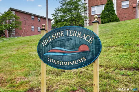21 Sigwin Dr #21, Wallingford, CT 06492