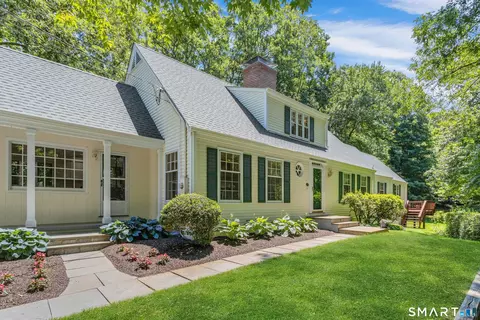 2 Pheasant Run Rd, Wilton, CT 06897