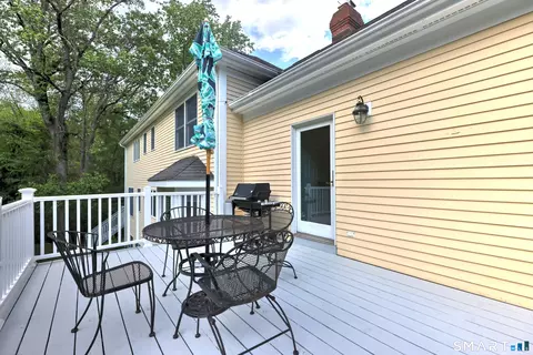 Exterior - 91 Cranbury Dr, Trumbull, CT 06611 photo 4 of 10