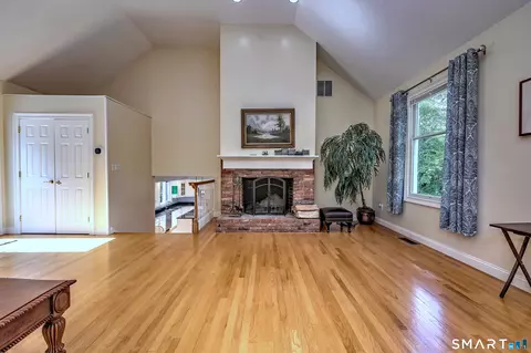 Living - 91 Cranbury Dr, Trumbull, CT 06611 photo 5 of 5